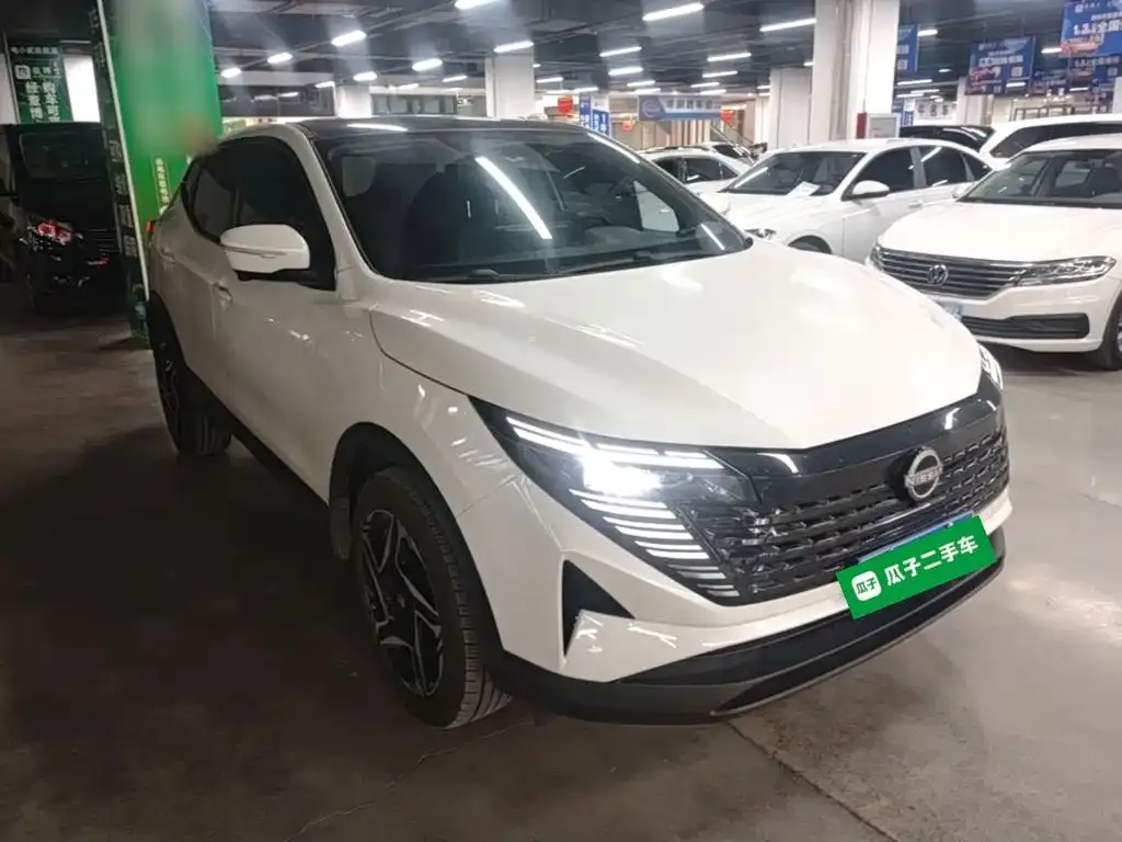 Nissan Qashqai — фото 1