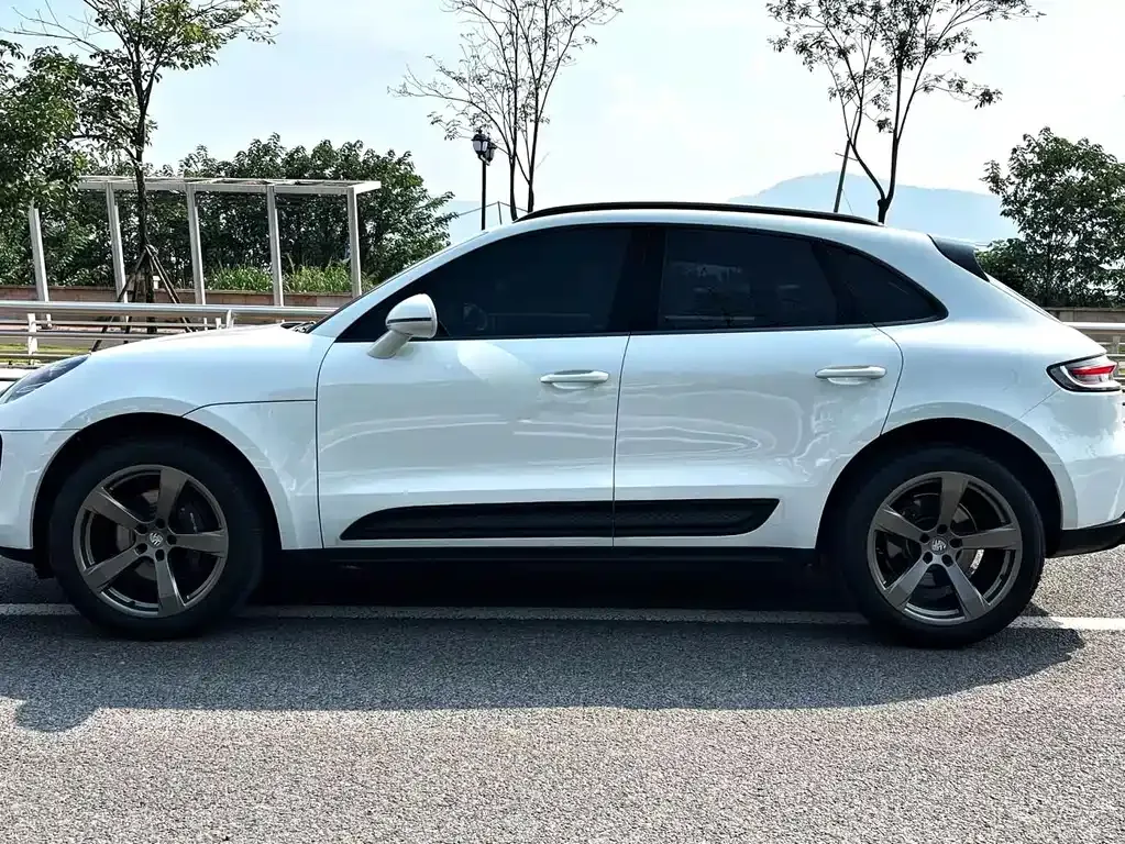 Porsche Macan — фото 9