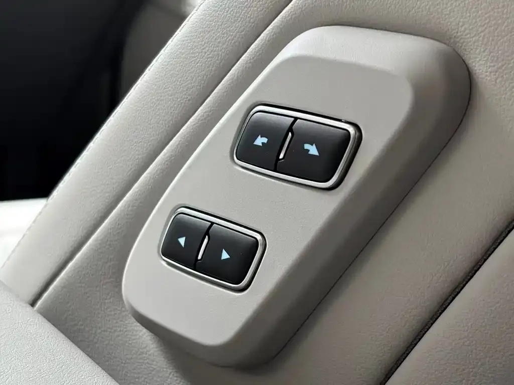 Ford Edge — фото 3