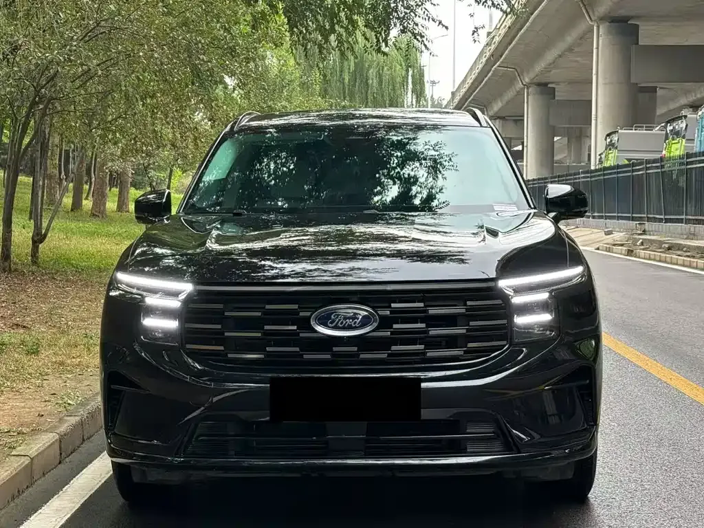 Ford Edge — фото 7