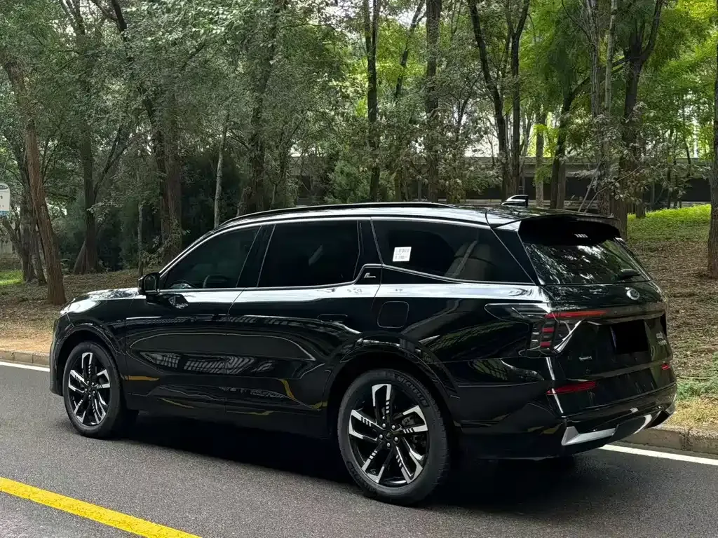 Ford Edge — фото 6
