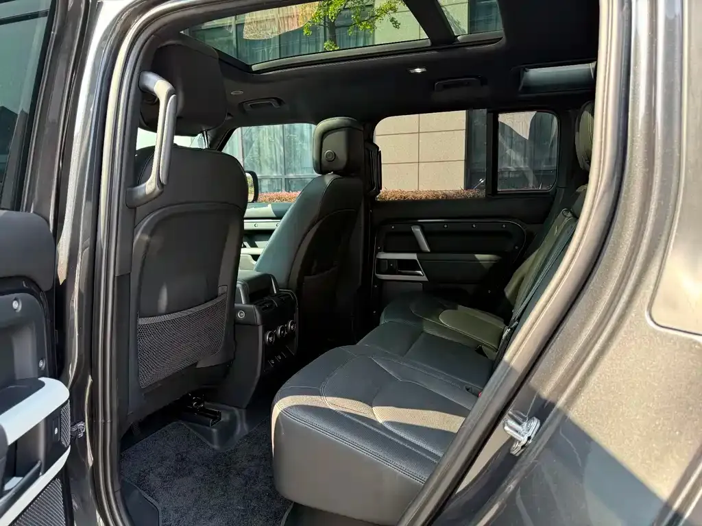 Land Rover Defender — фото 3