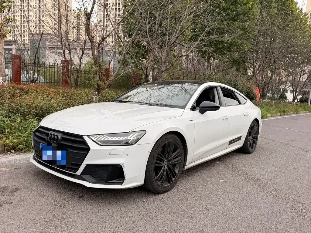 Audi A7 — фото 1