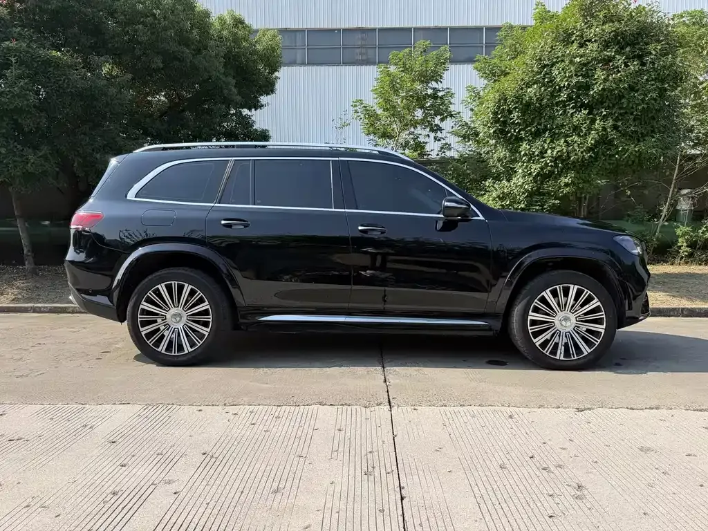 Mercedes-Benz GLS — фото 8