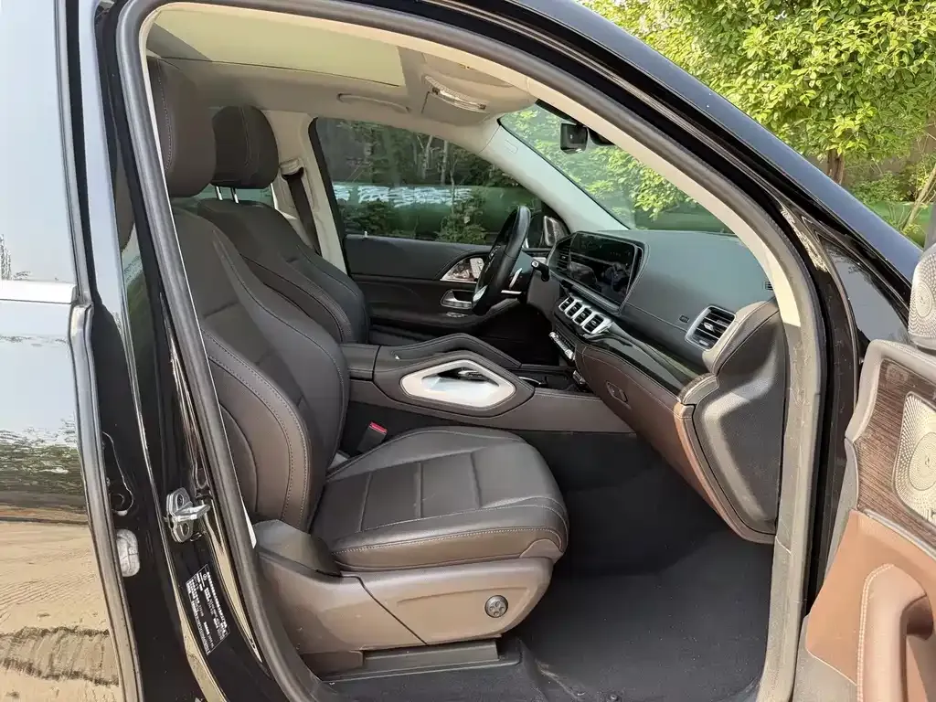 Mercedes-Benz GLS — фото 2