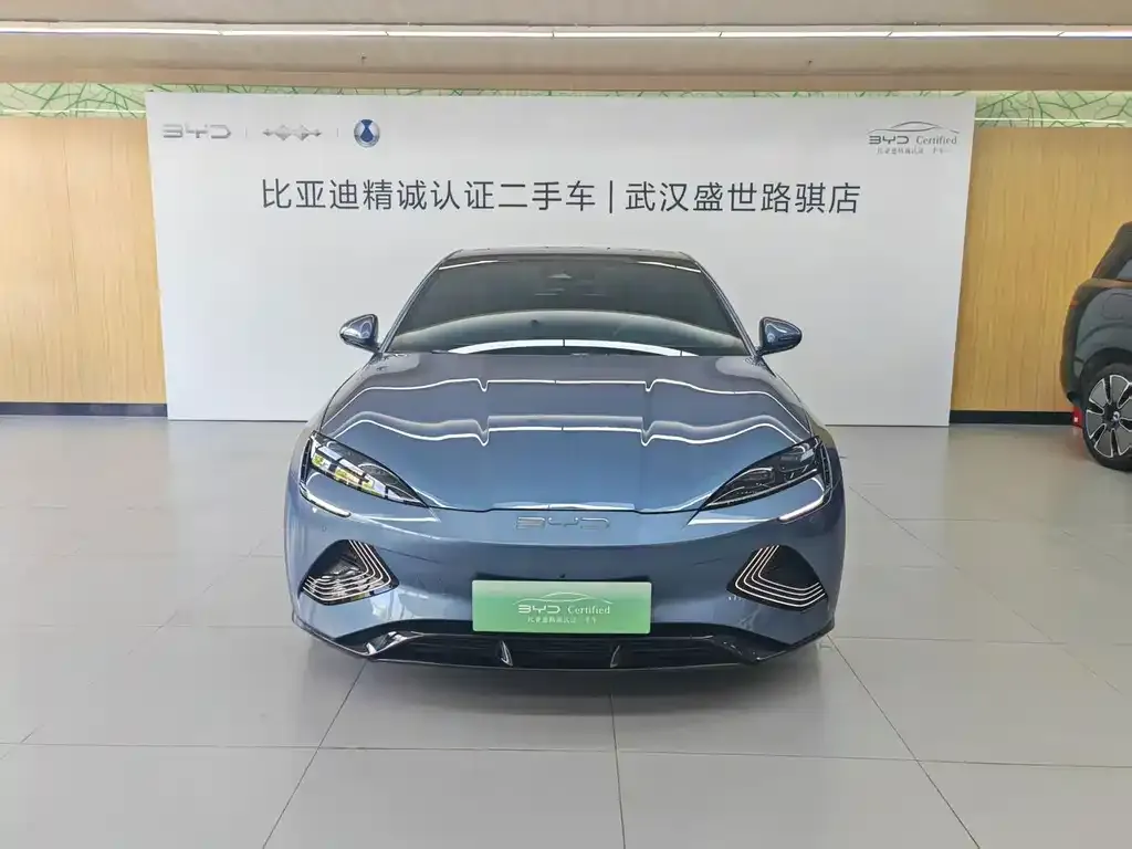BYD Seal — фото 3