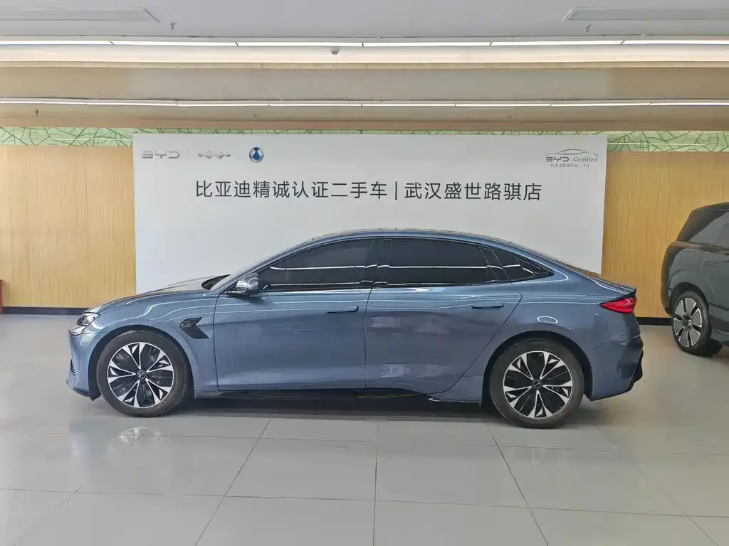 BYD Seal — фото 8
