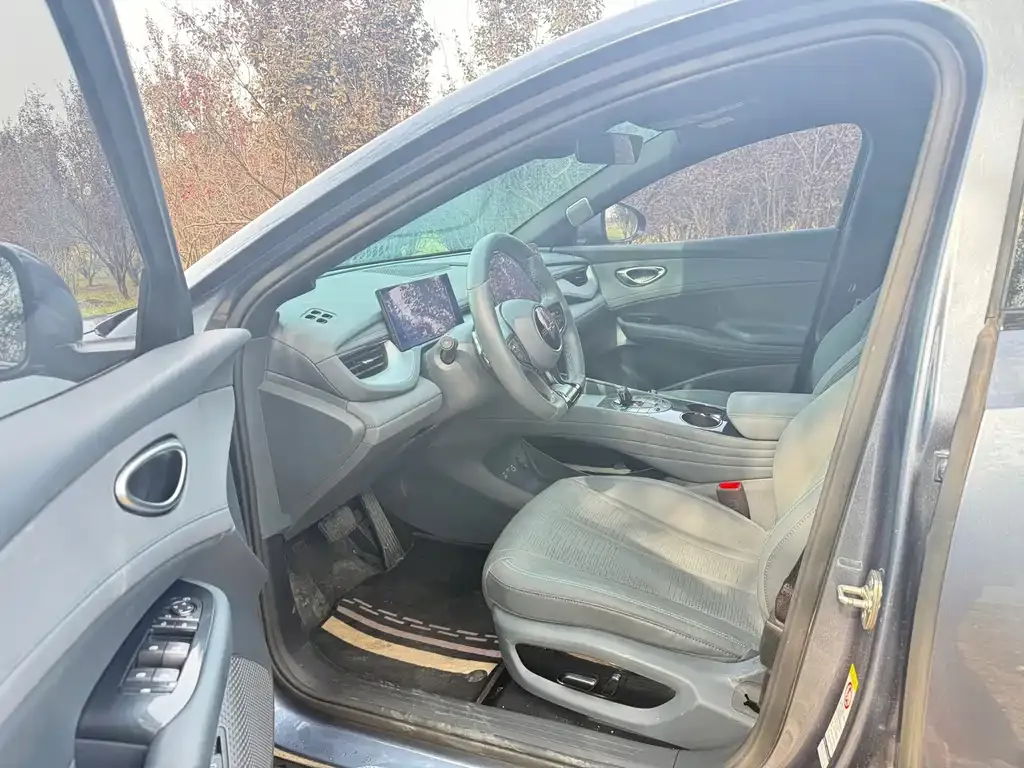BYD Seal 06GT — фото 8
