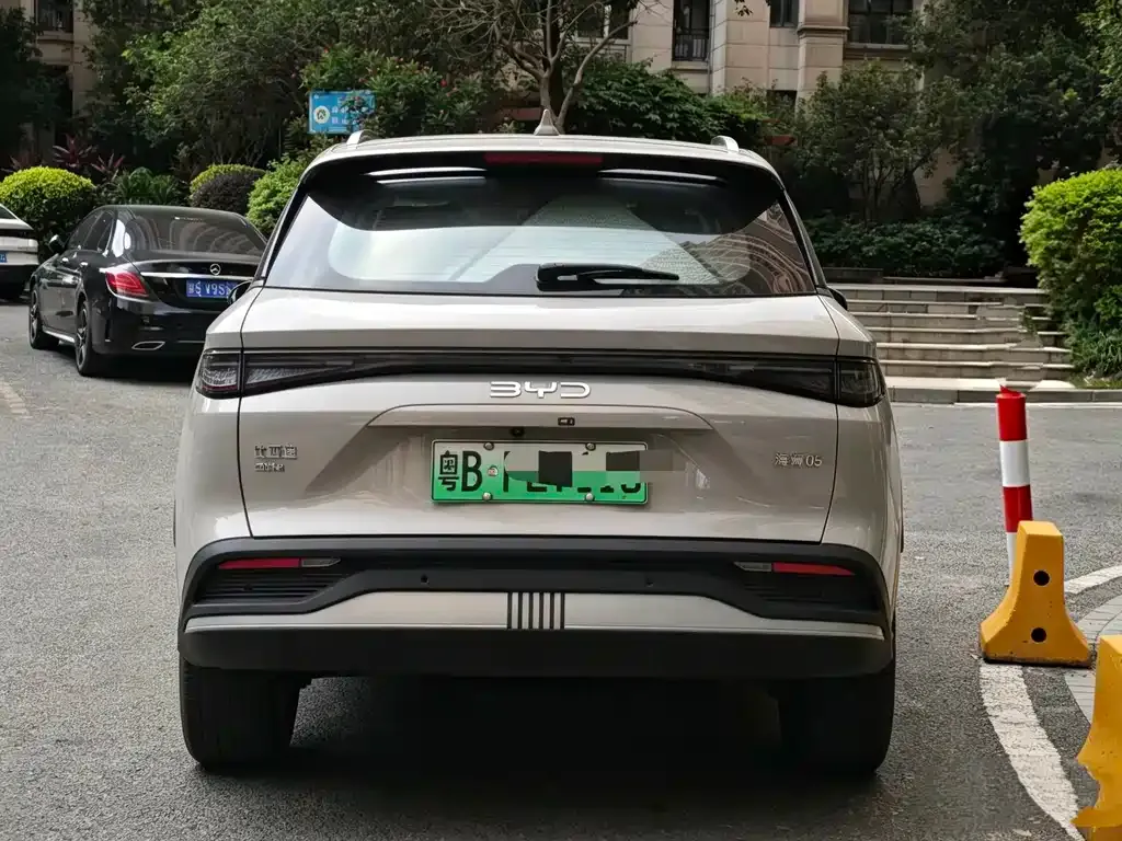 BYD Sealion 05 DM-i — фото 10