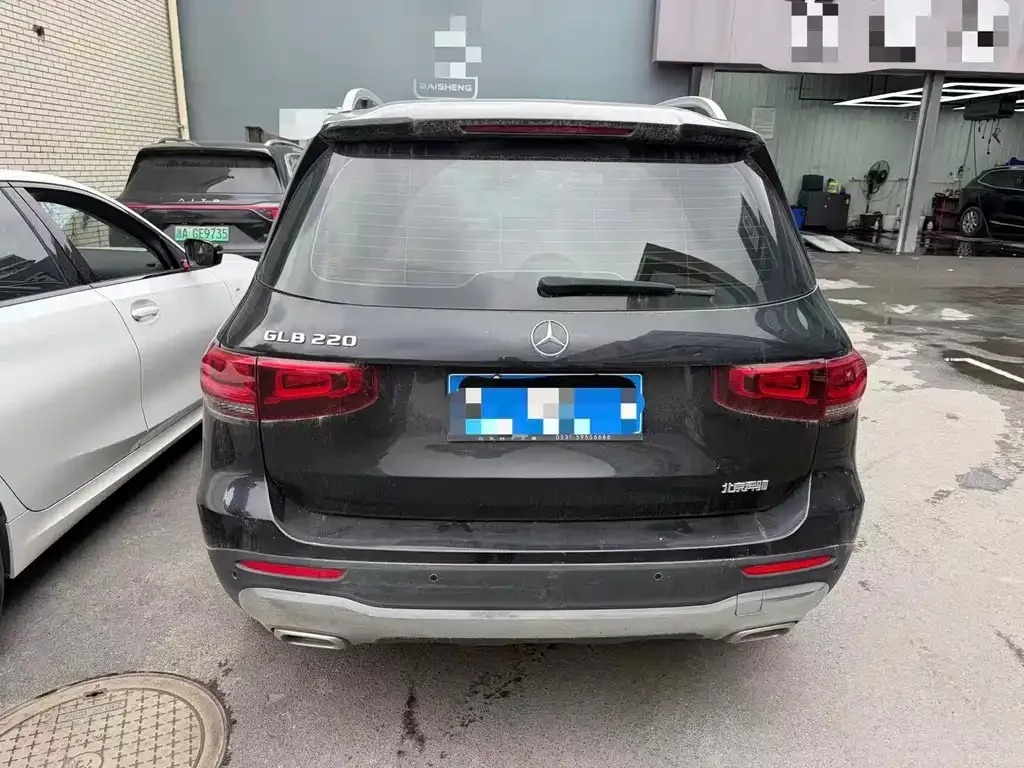 Mercedes-Benz GLB — фото 5