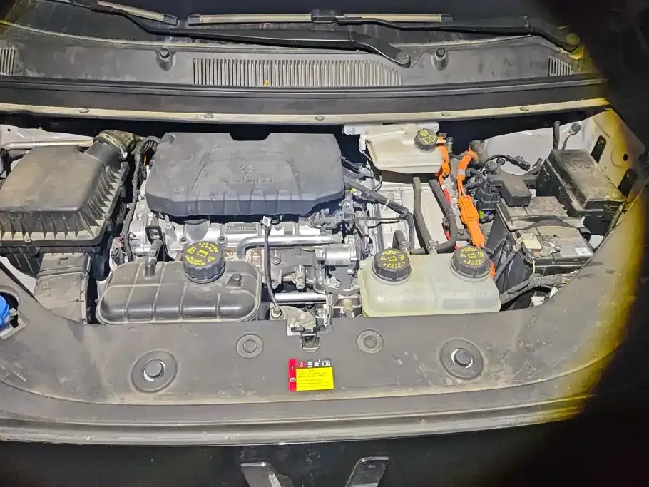 Wuling Xingguang 730 New Energy — фото 10