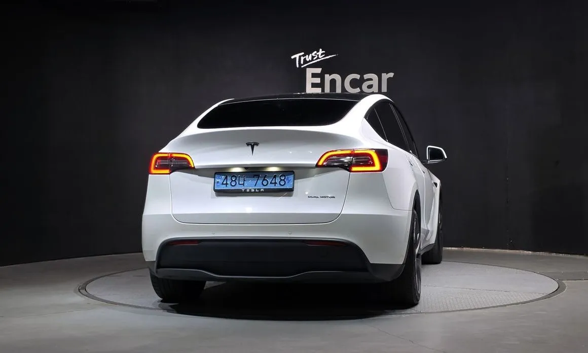 Tesla Model Y — фото 3