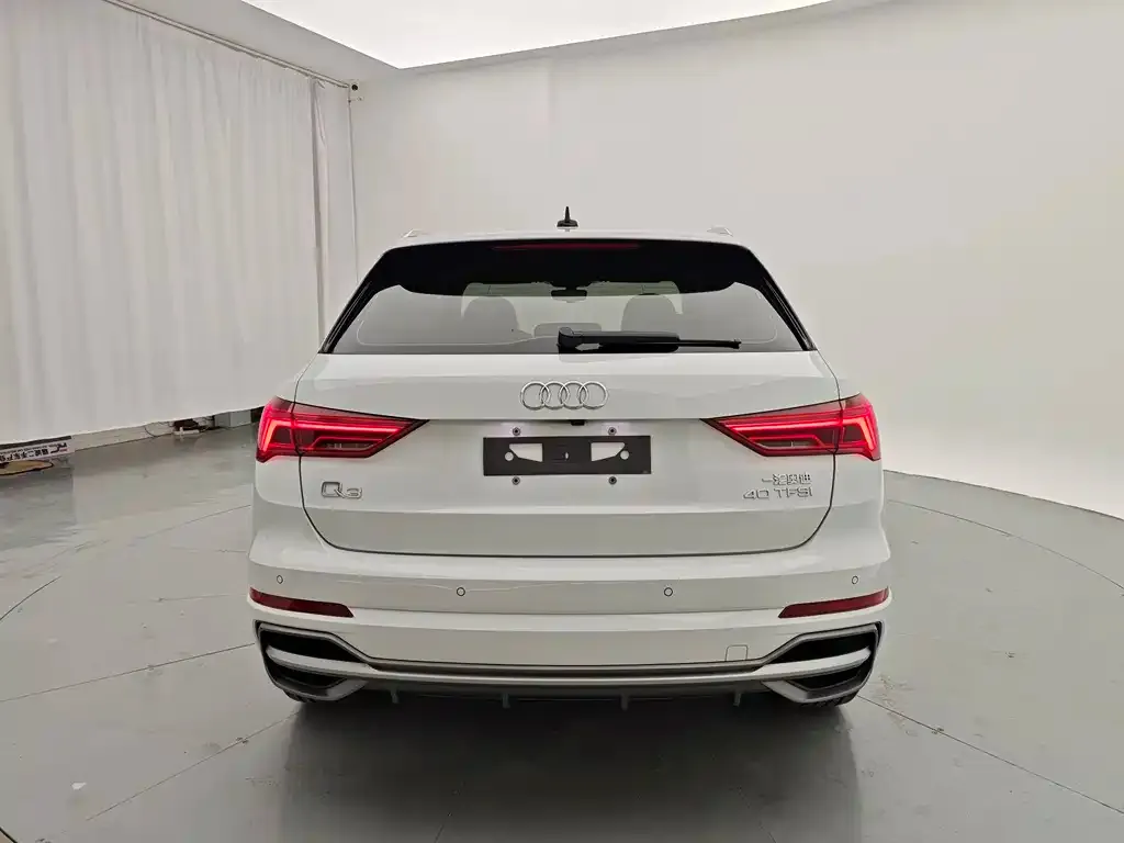 Audi Q3 — фото 4
