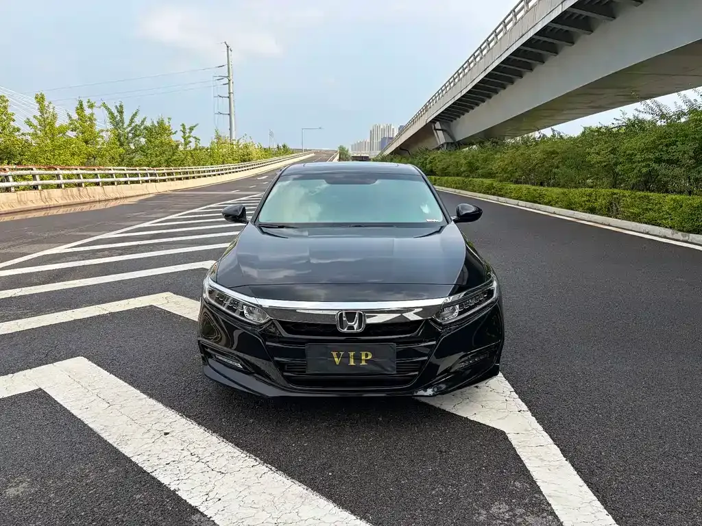 Honda Accord — фото 5