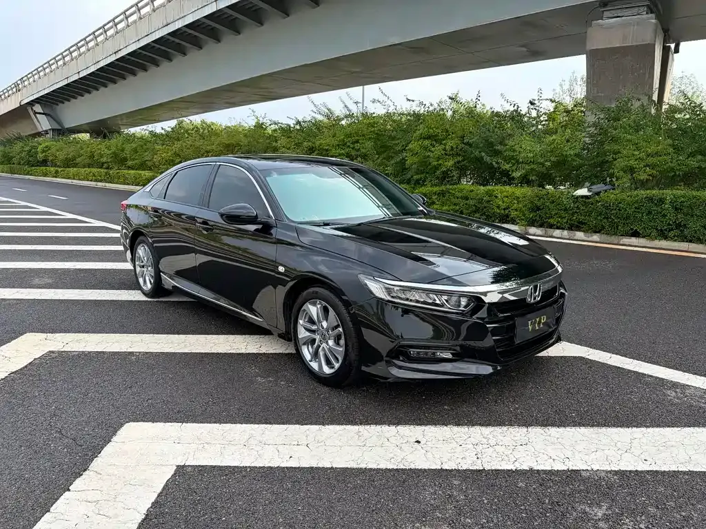 Honda Accord — фото 6