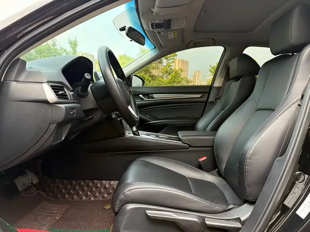 Honda Accord — фото 3