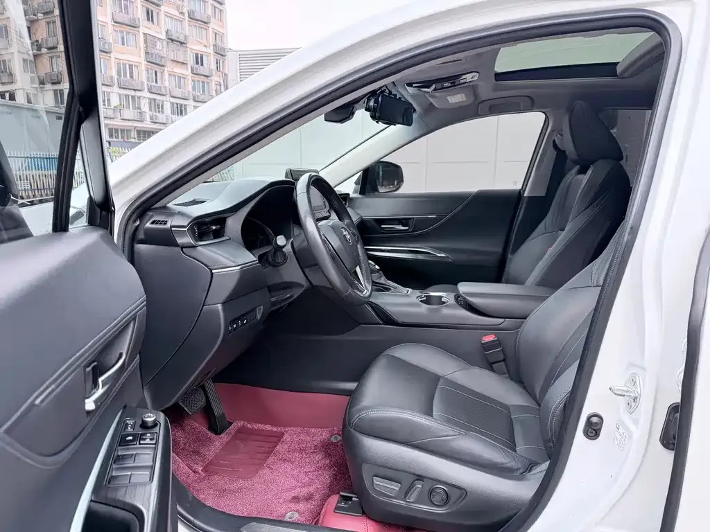 Toyota Harrier — фото 5