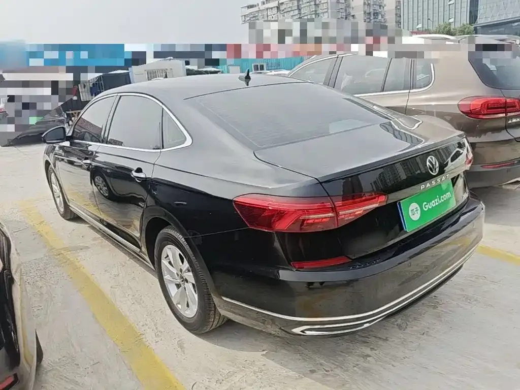 Volkswagen Passat — фото 6