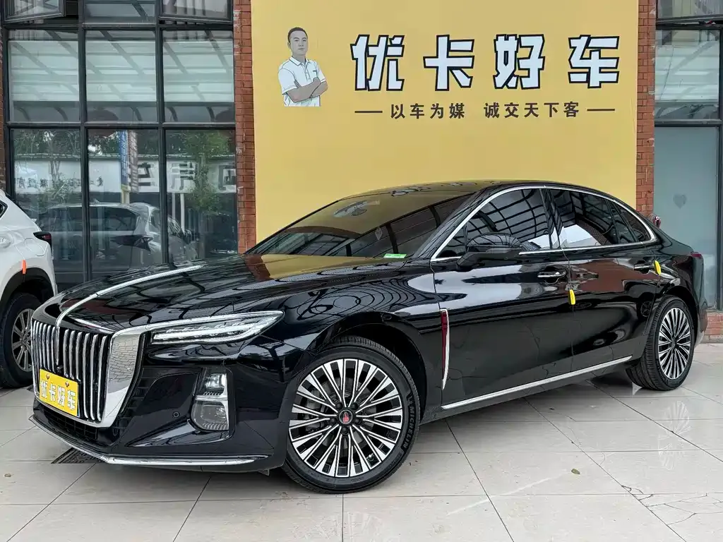 Hongqi H5 — фото 1