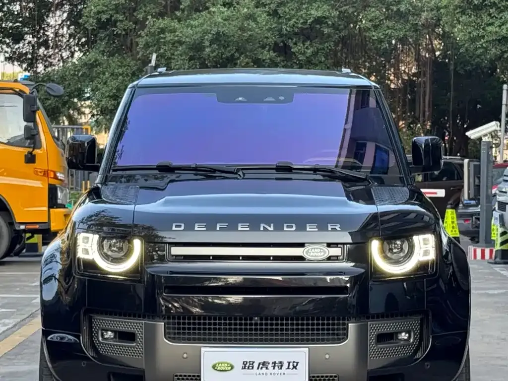 Land Rover Defender — фото 2