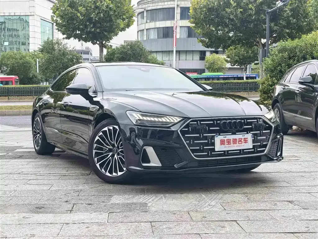Audi A7L — фото 9