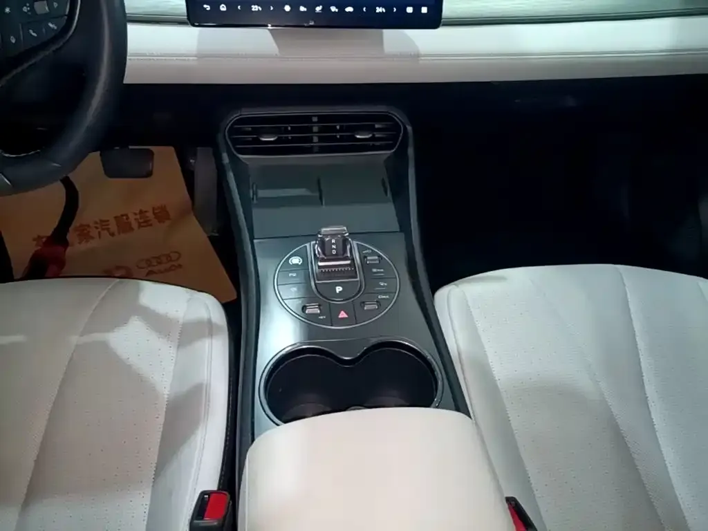 BYD Seal 05 DM-i — фото 3