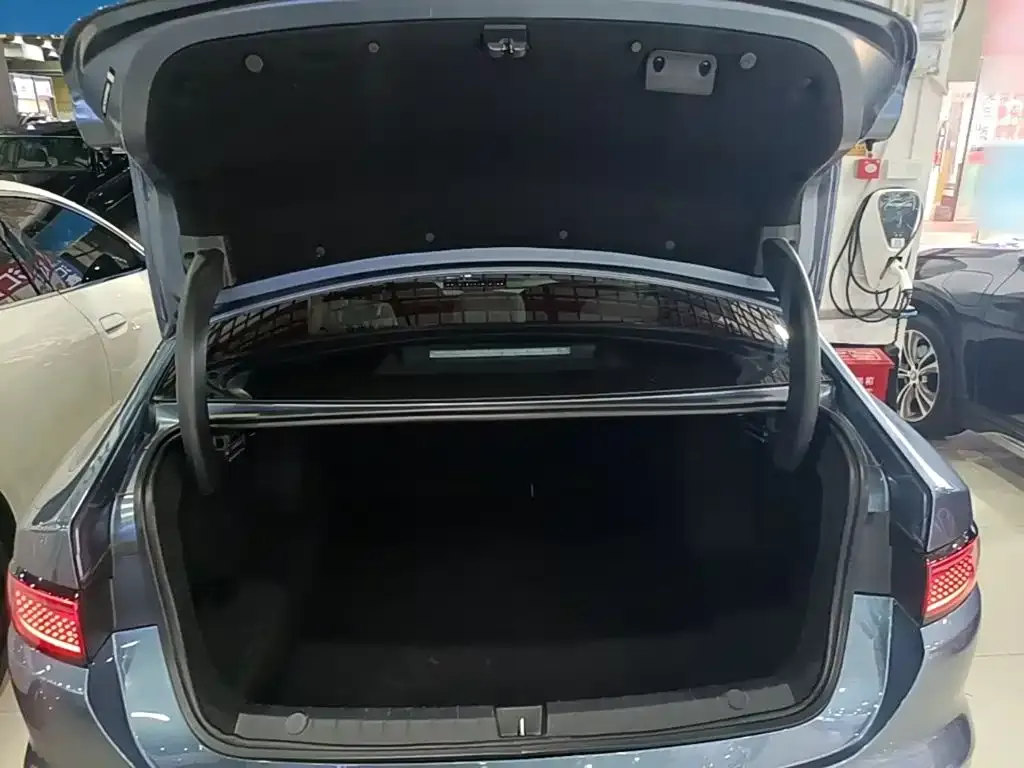 BYD Seal 05 DM-i — фото 9