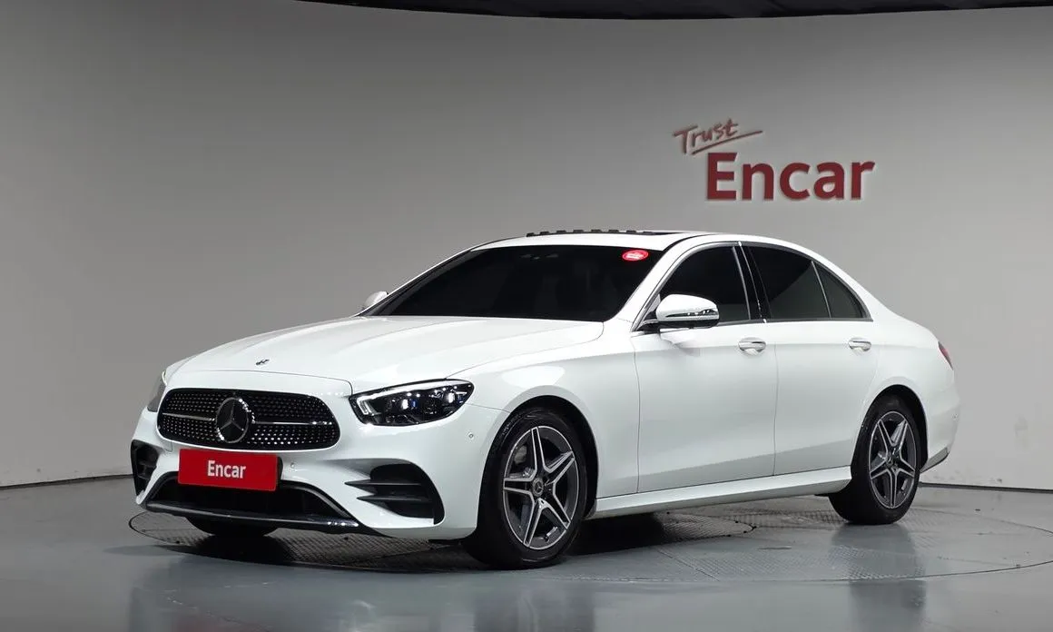 Mercedes-Benz E-Class — фото 1
