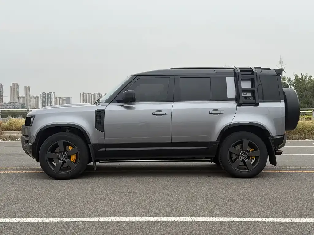 Land Rover Defender — фото 6