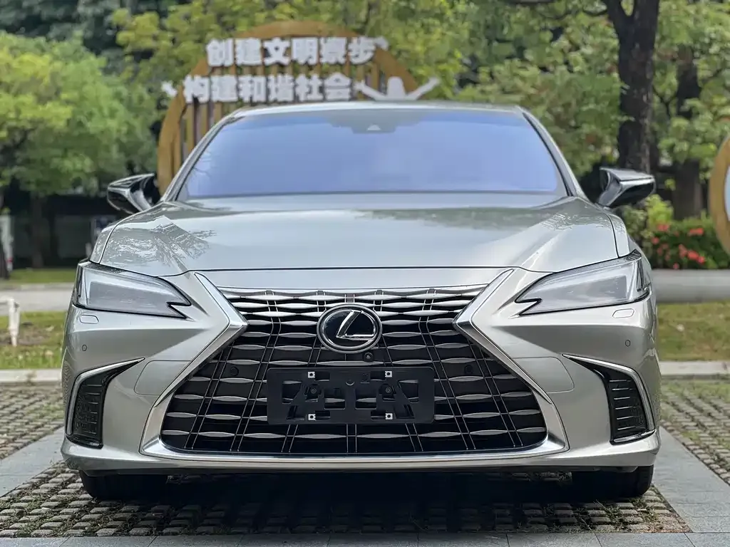 Lexus ES — фото 2