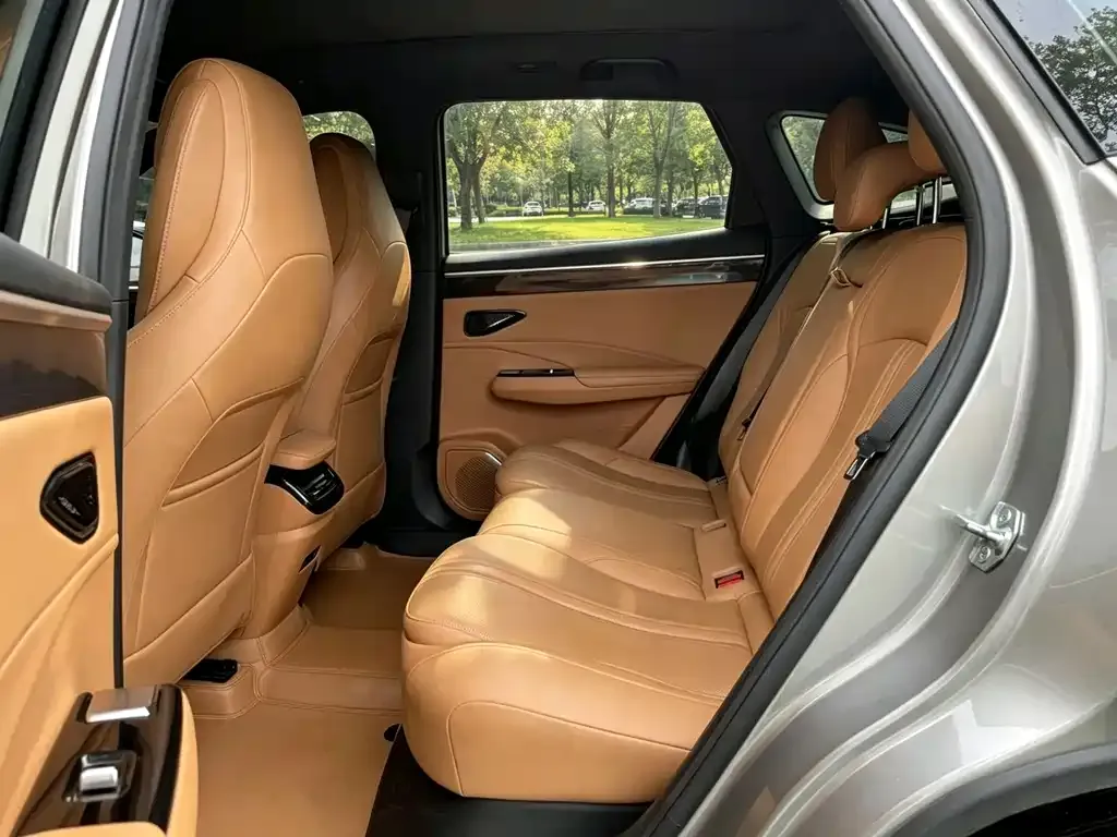 Geely Galaxy L7 — фото 4