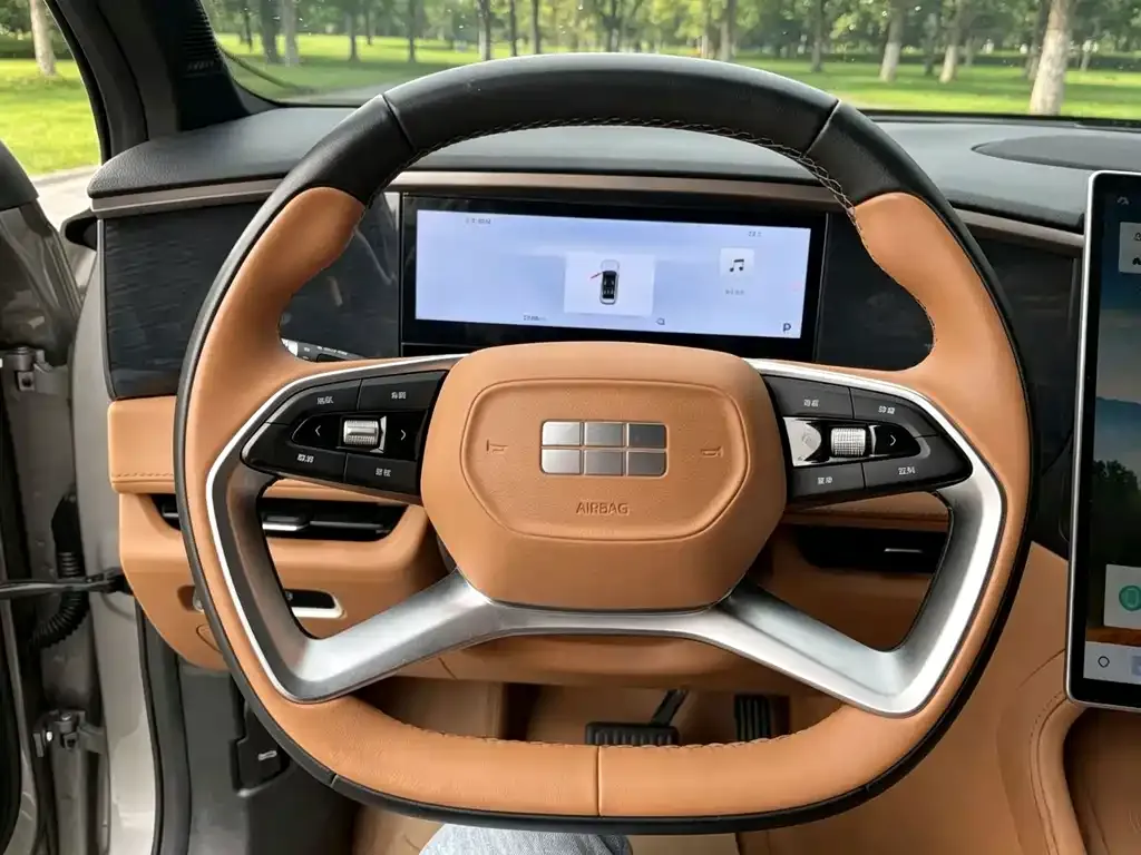 Geely Galaxy L7 — фото 2