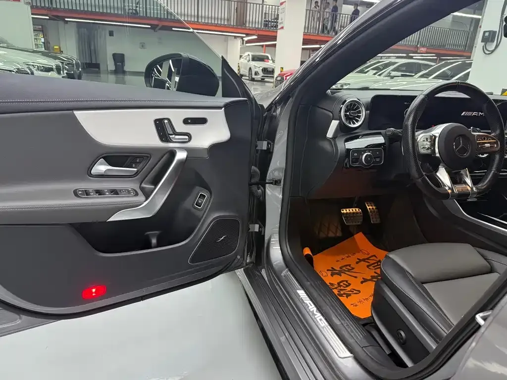 Mercedes-Benz CLA AMG — фото 3