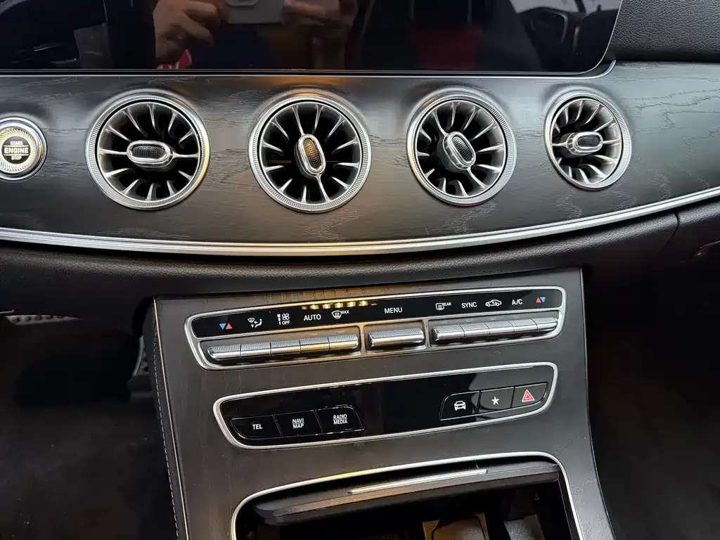 Mercedes-Benz E-Class (Import) — фото 10