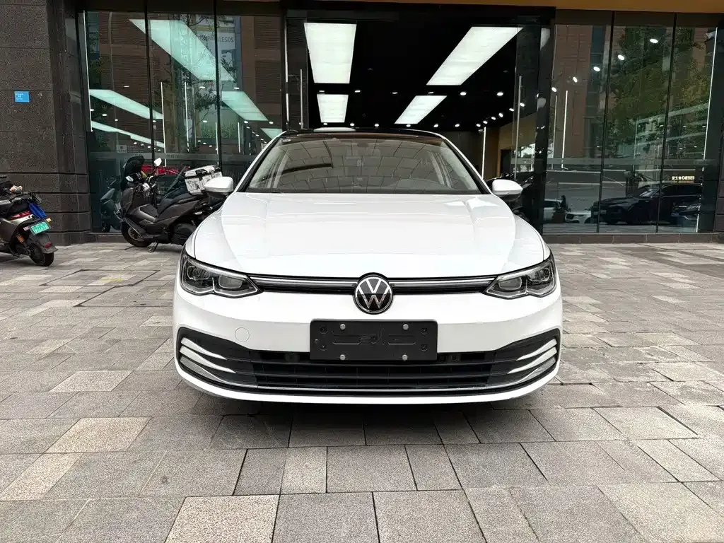 Volkswagen Golf — фото 7