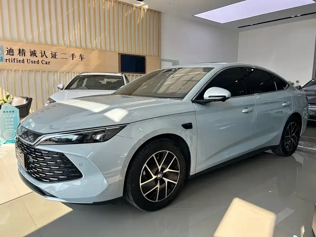 BYD Qin L — фото 1