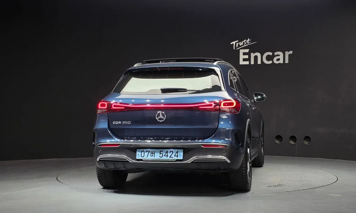Mercedes-Benz EQA — фото 5