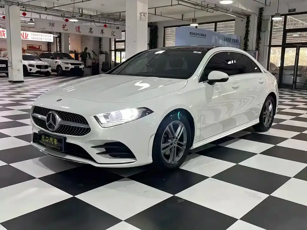 Mercedes-Benz A-Class — фото 1