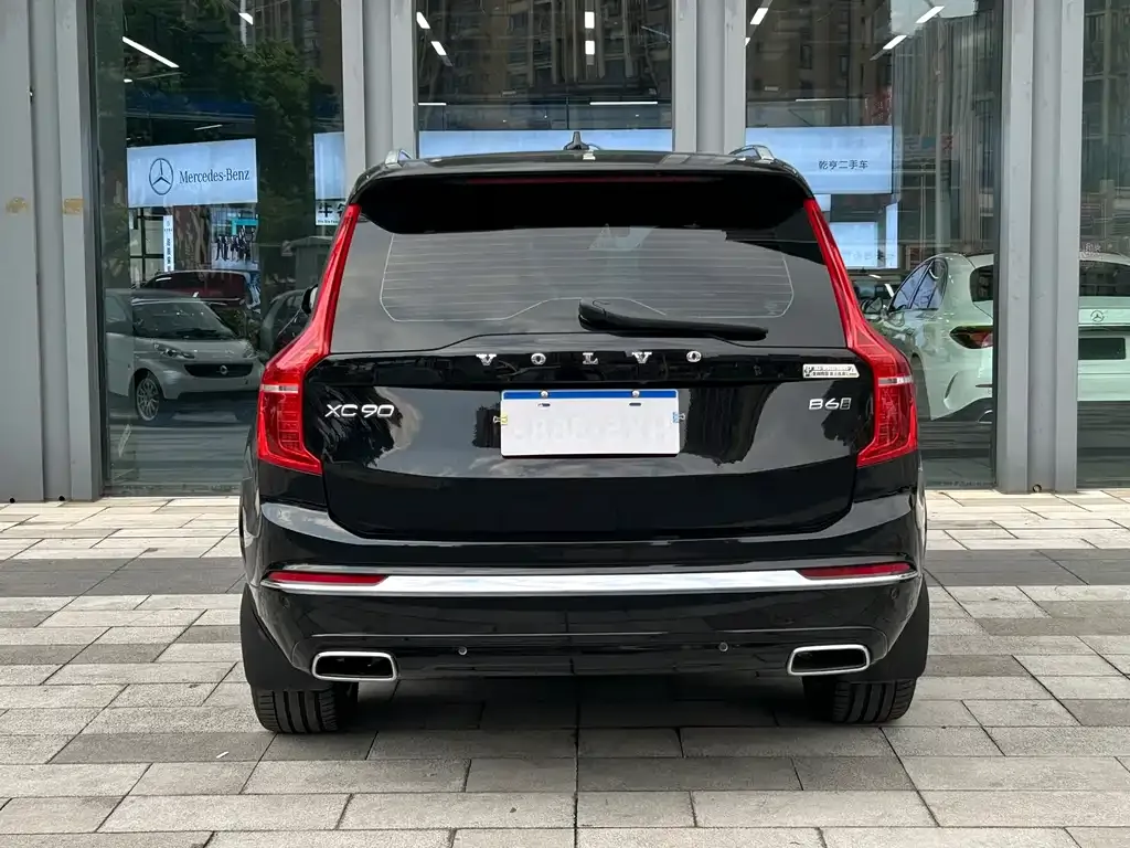 Volvo XC90 — фото 3