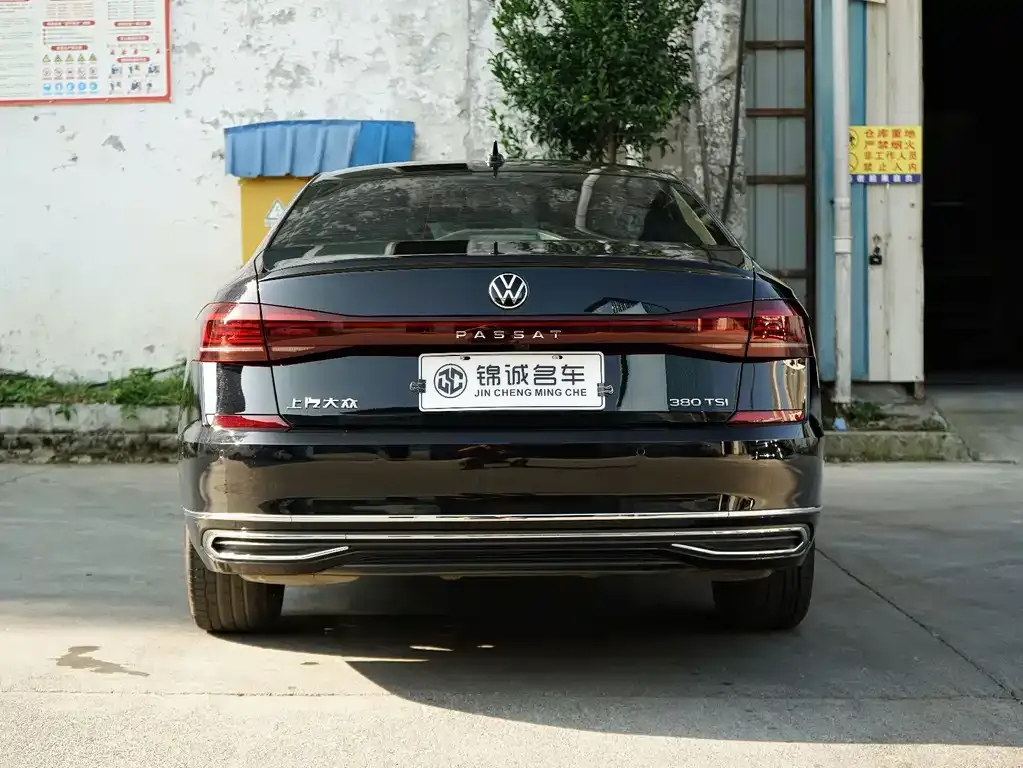 Volkswagen Passat — фото 3