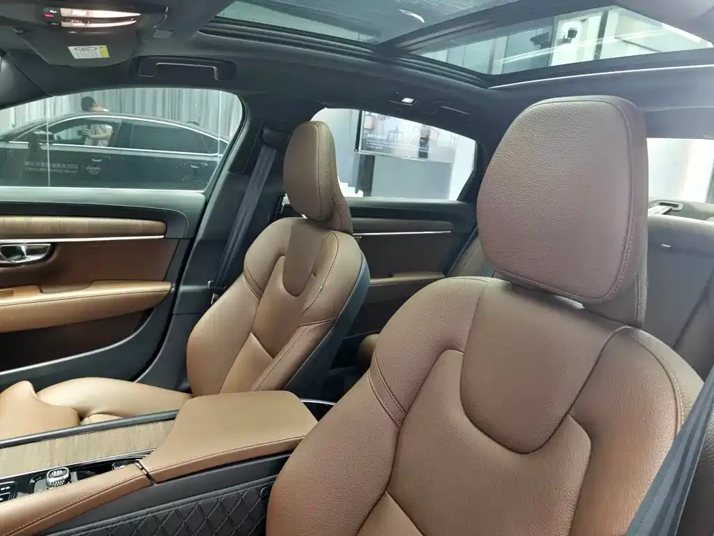 Volvo S90 — фото 8