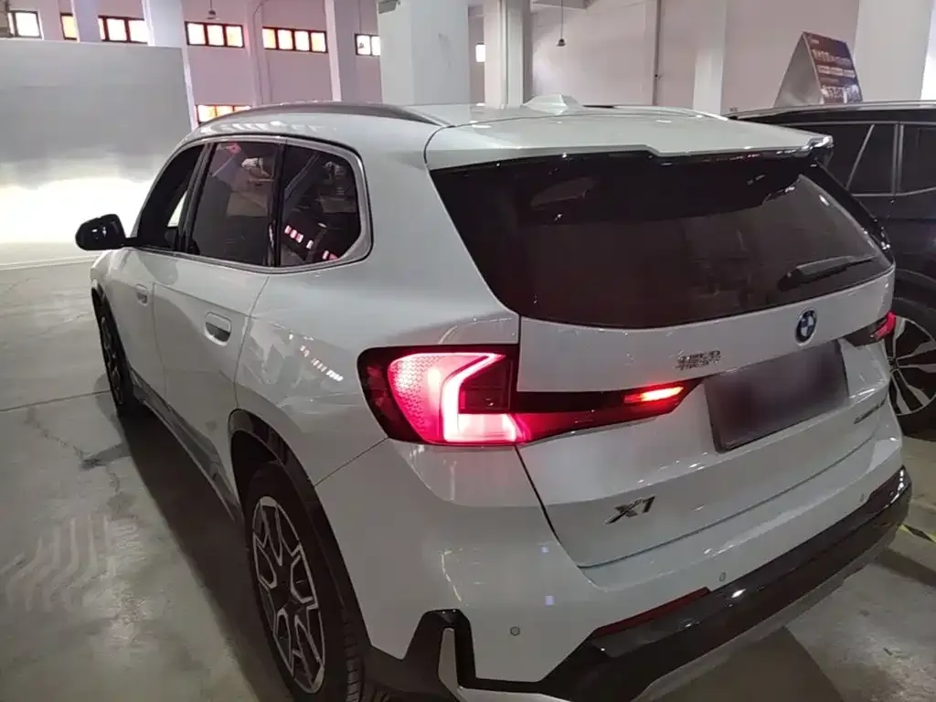 BMW X1 — фото 6