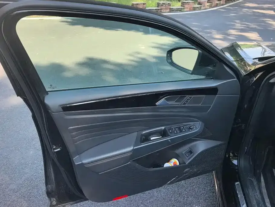 Volkswagen Passat — фото 9