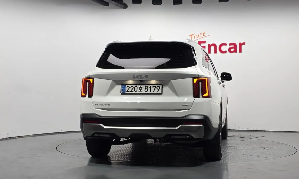 Kia Sorento — фото 10