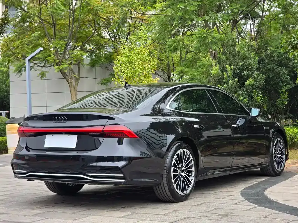 Audi A7L — фото 4