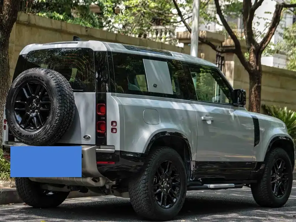 Land Rover Defender — фото 4
