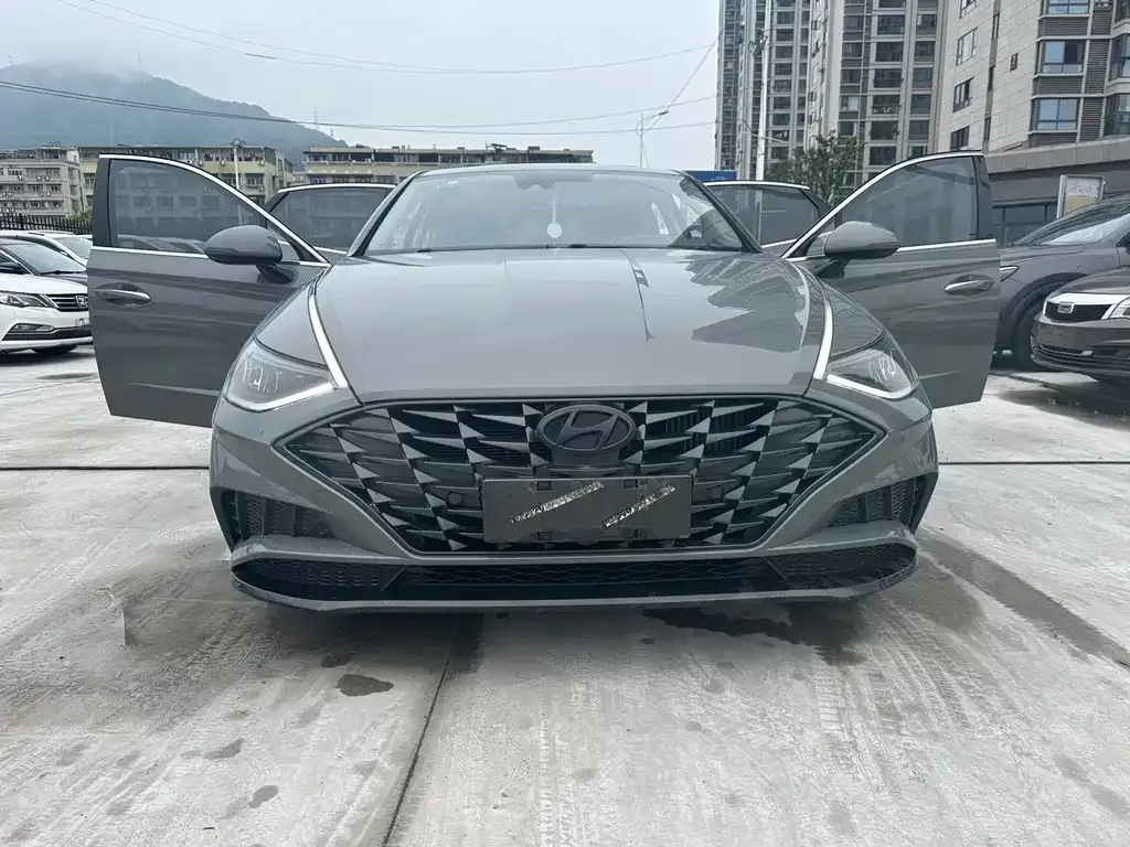 Hyundai Sonata — фото 4