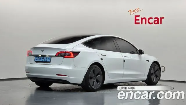 Tesla Model 3 — фото 2