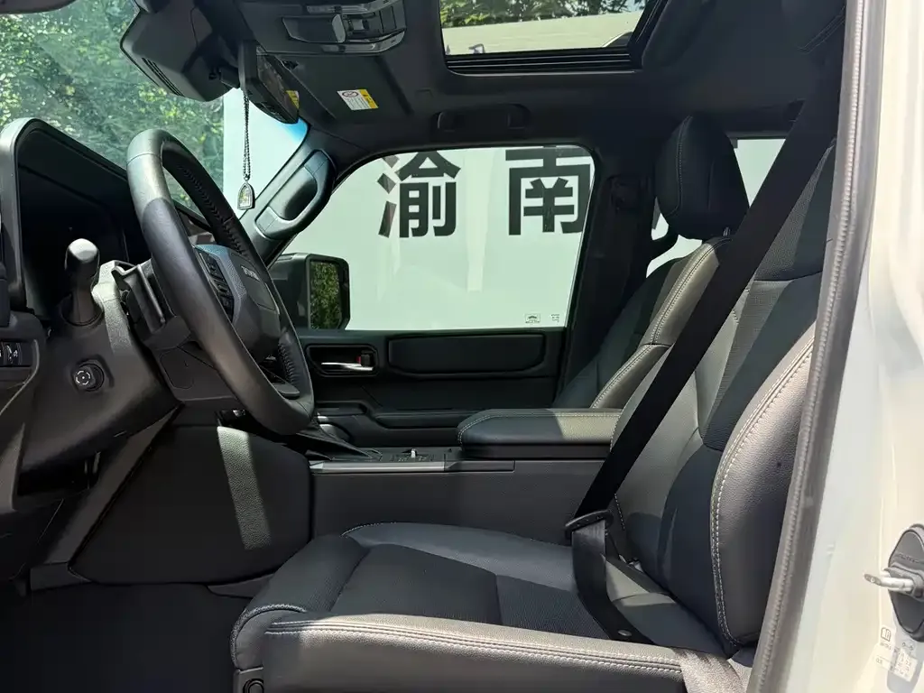 Toyota Prado — фото 2