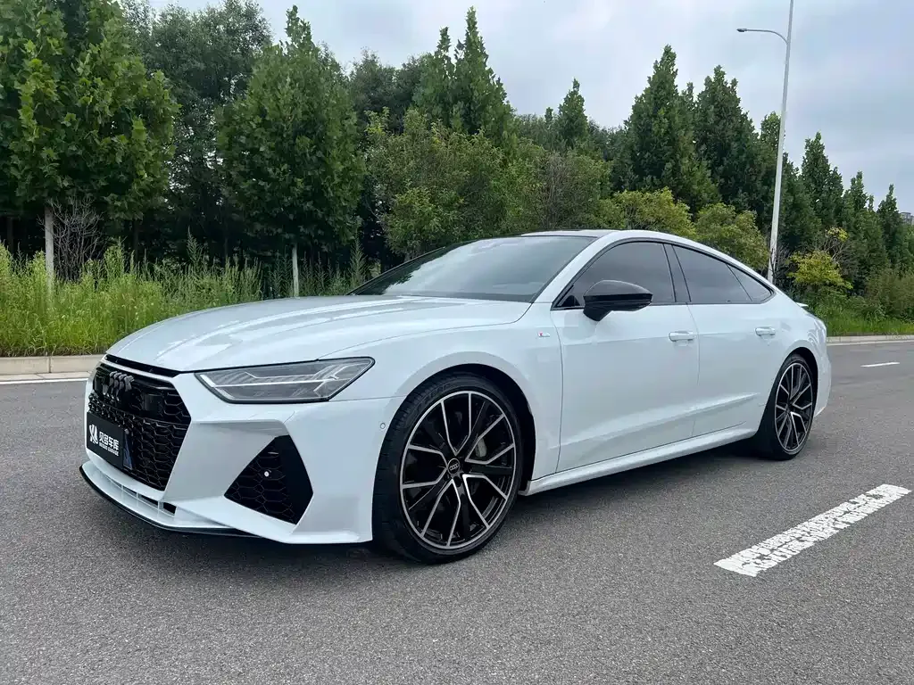 Audi A7 — фото 1